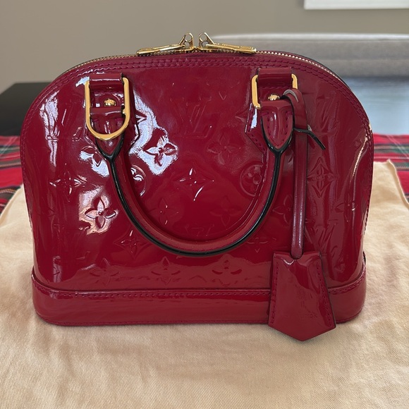 Authentic Louis Vuitton Alma BB Vernis Top Handle / Crossbody Bag - Picture 3 of 16
